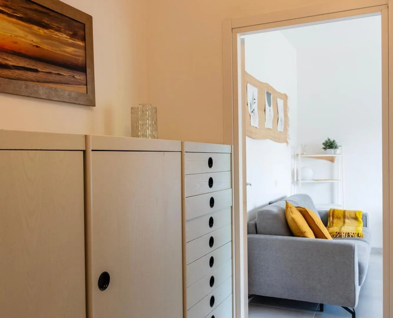 Apartment Youhosty - Paul Valery Ter Milan Italy
